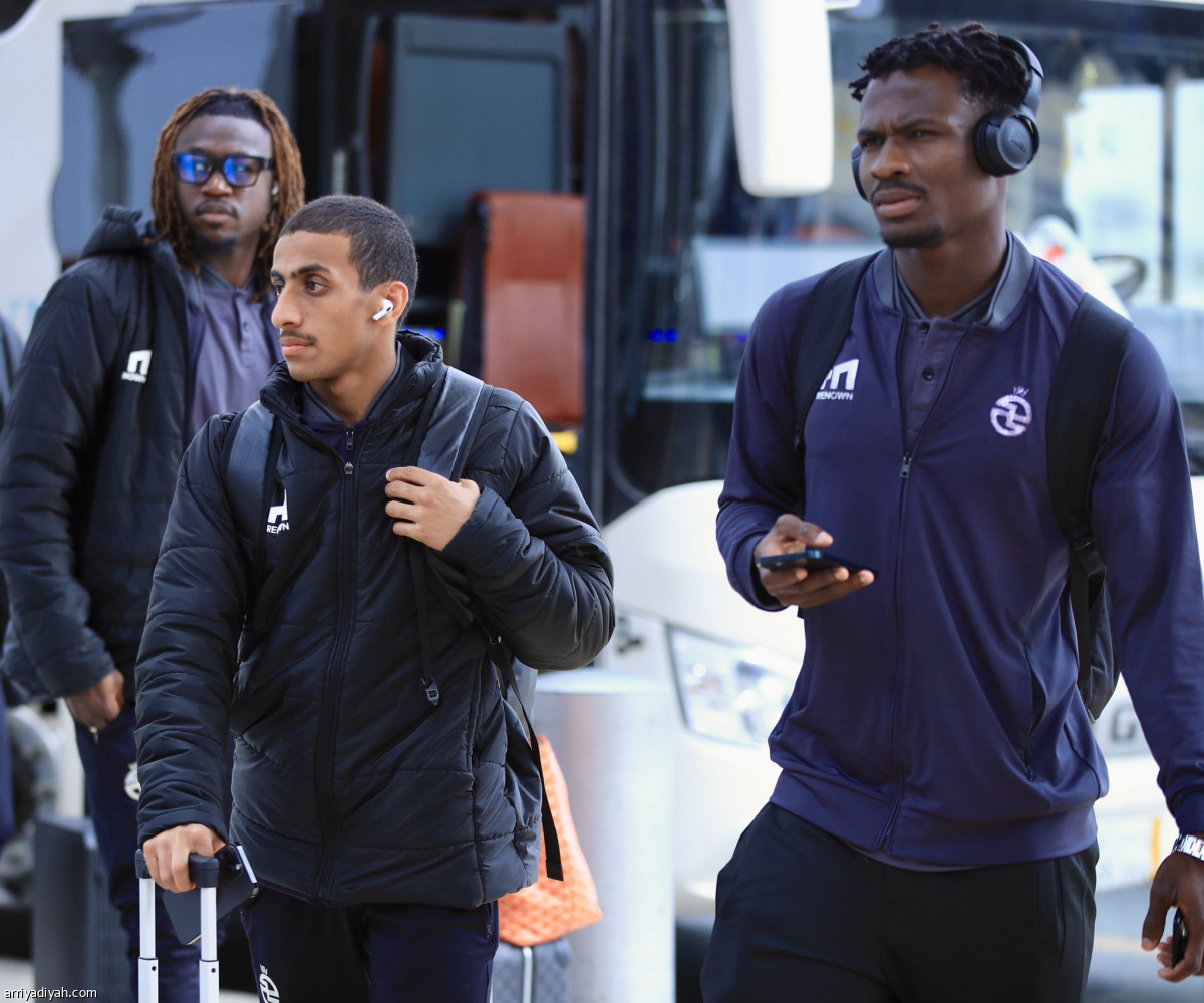 الخلود يغادر