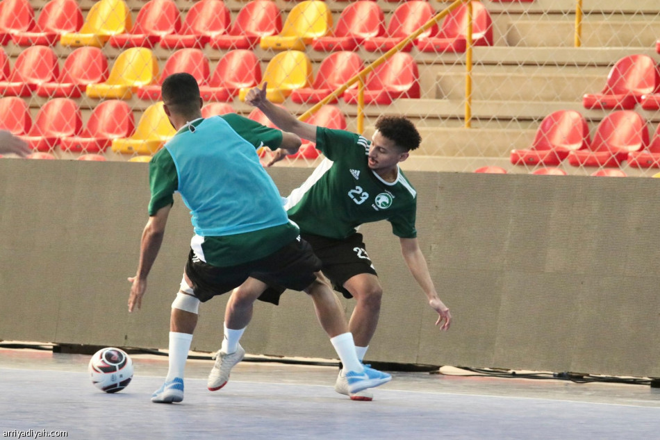 اليوم.. أخضر الصالات  يصطدم بالبرازيل