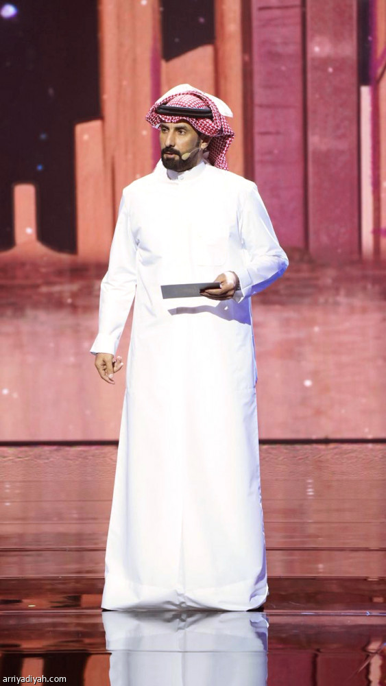 «شاعر الراية».. ابن نومان والرسلاني أول المتأهلين