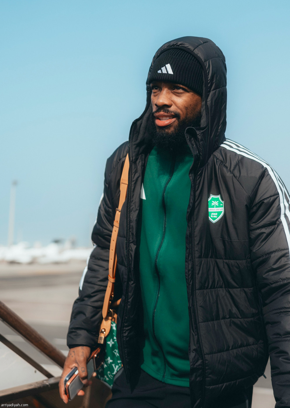 الأهلي يغادر