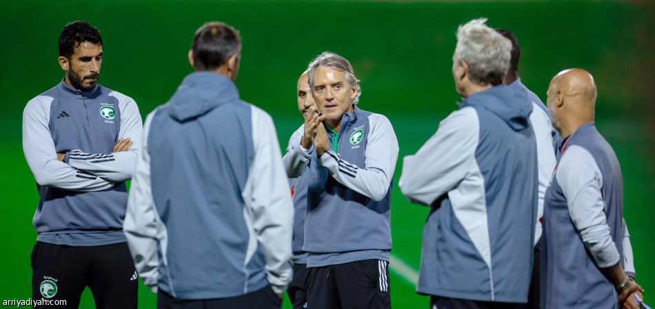 التمركز
يشغل مانشيني