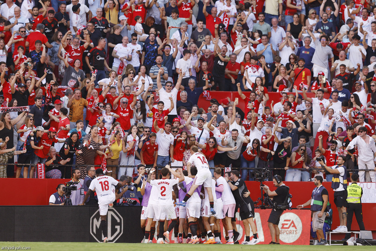 احتفال كبير