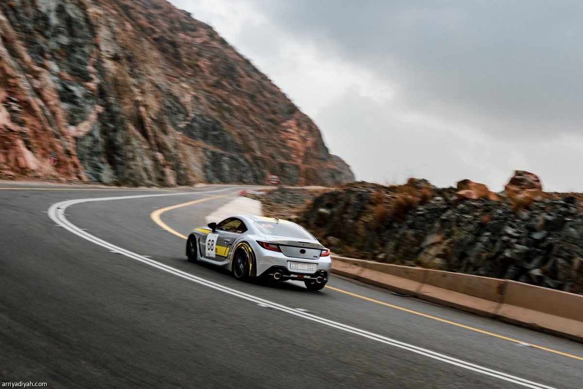 انطلاق صعود الهضبة