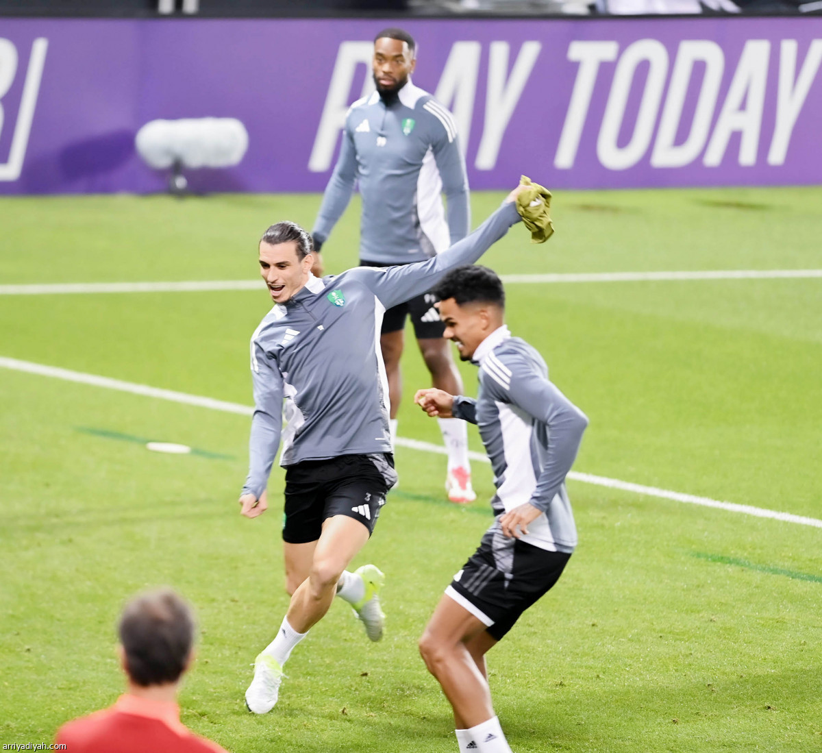 الأهلي.. تدريب ترفيهي