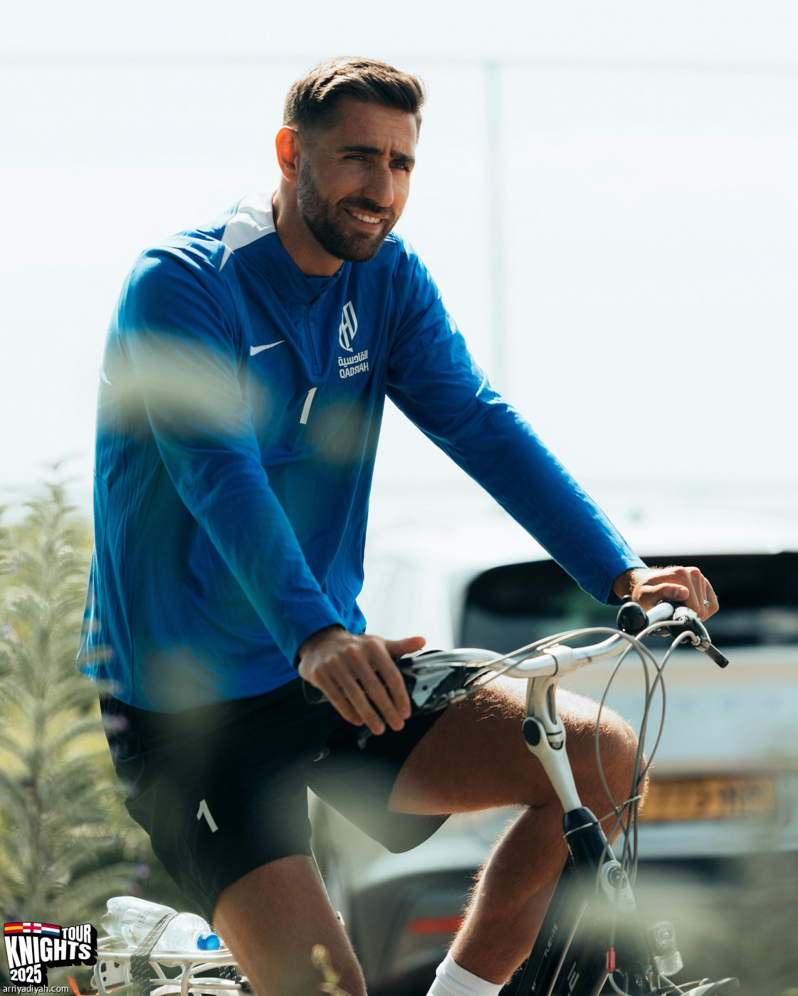 جونزاليس يفرض الدراجة