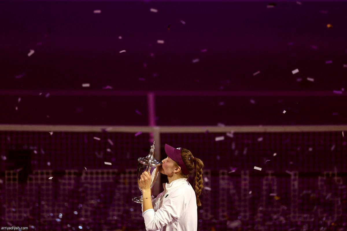 الرياض تزفّ إيلينا