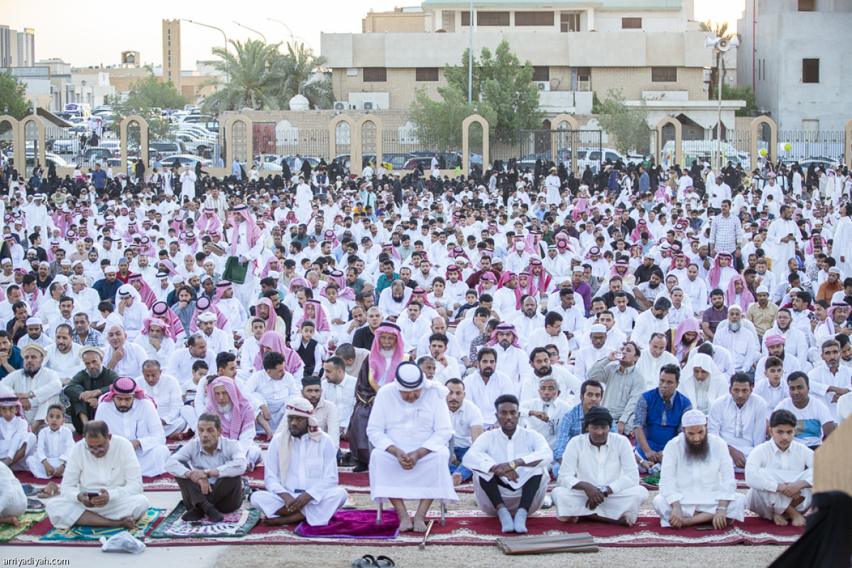 فرحة العيد.. «أضاحي» وحلويات