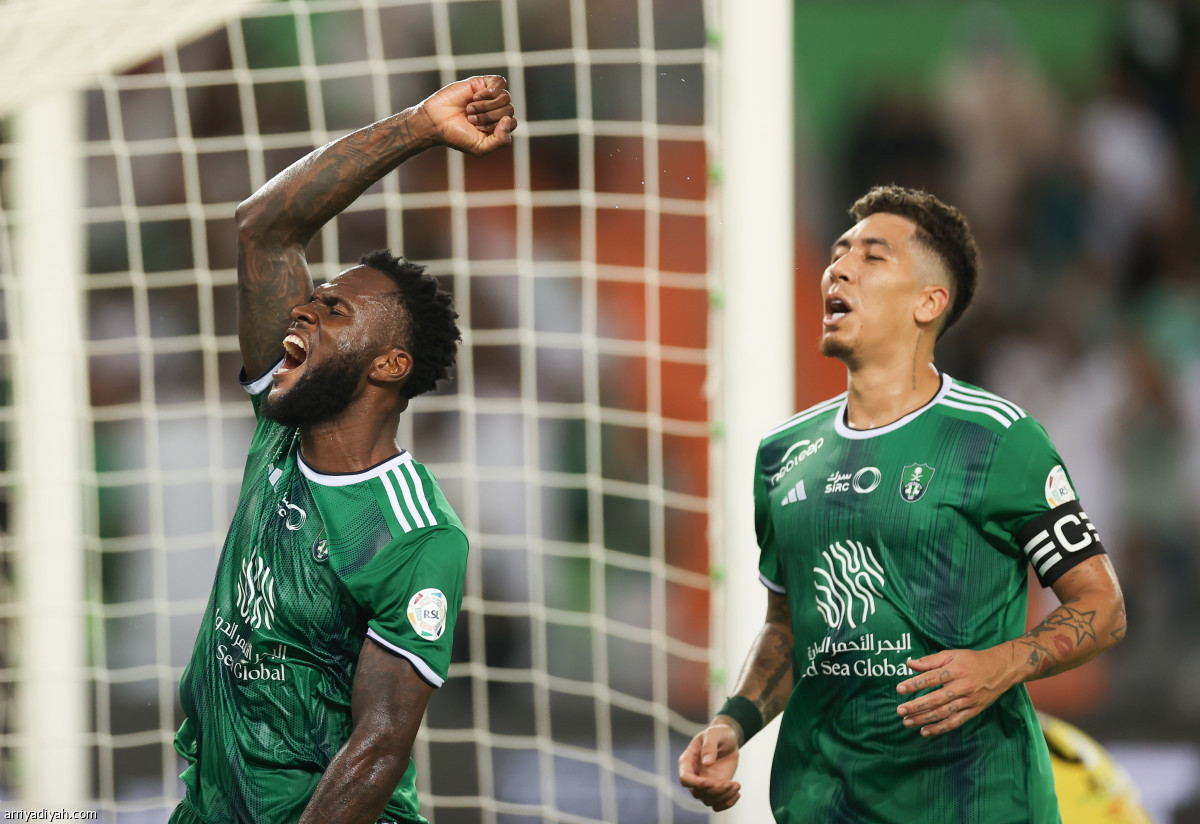 الأهلي ينتصر