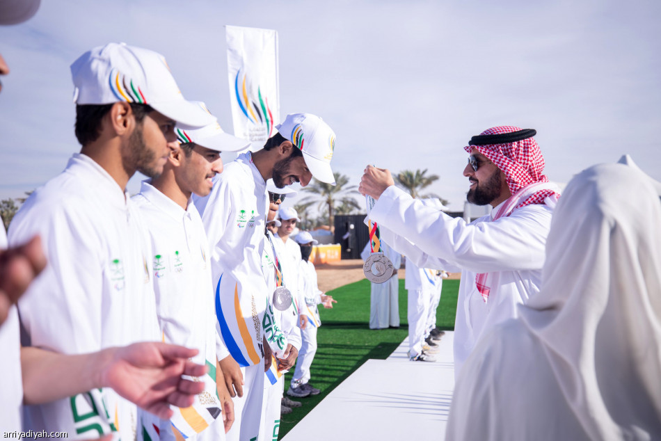 الحويل يفضّل
الصافرة على الحزم