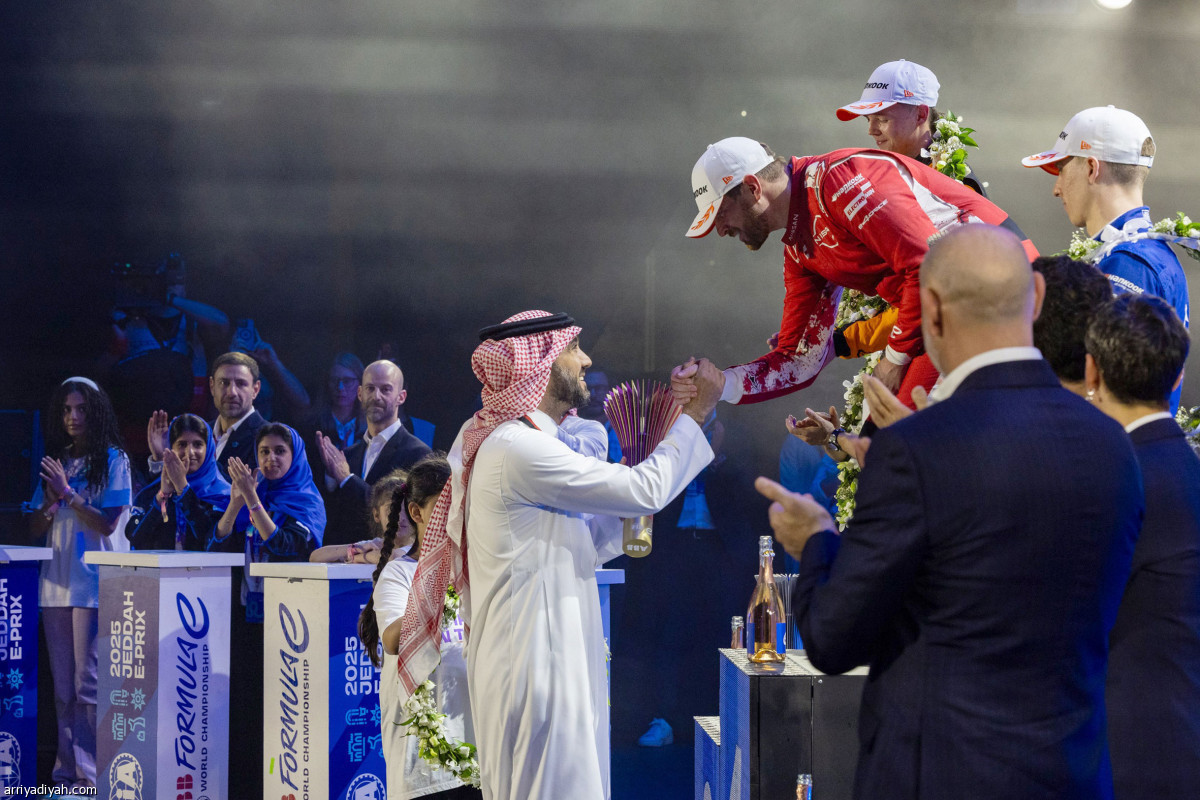 رولاند ينتصر