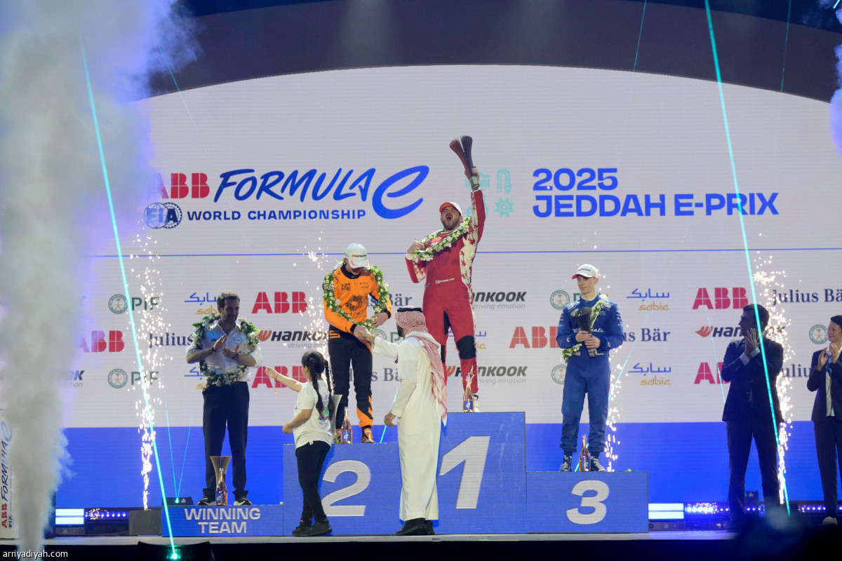 رولاند ينتصر