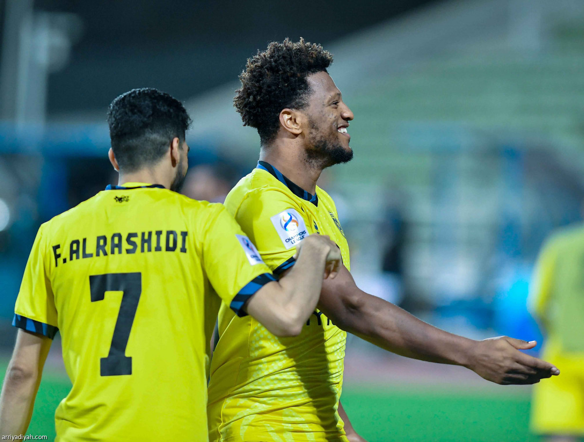 التعاون.. صدارة