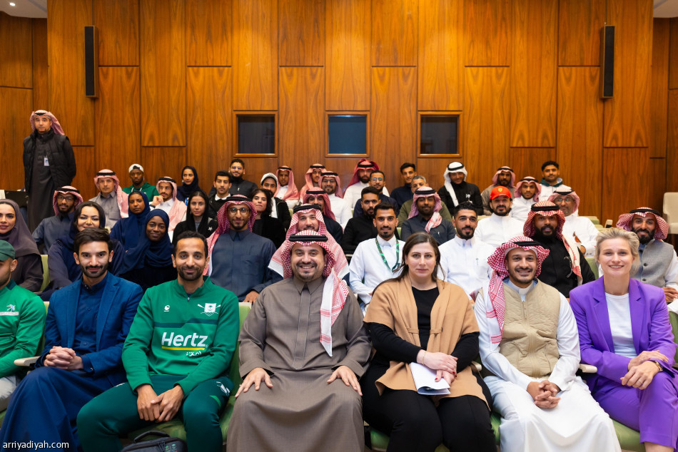 ورشة عمل تعرف بـ «لجنة اللاعبين»