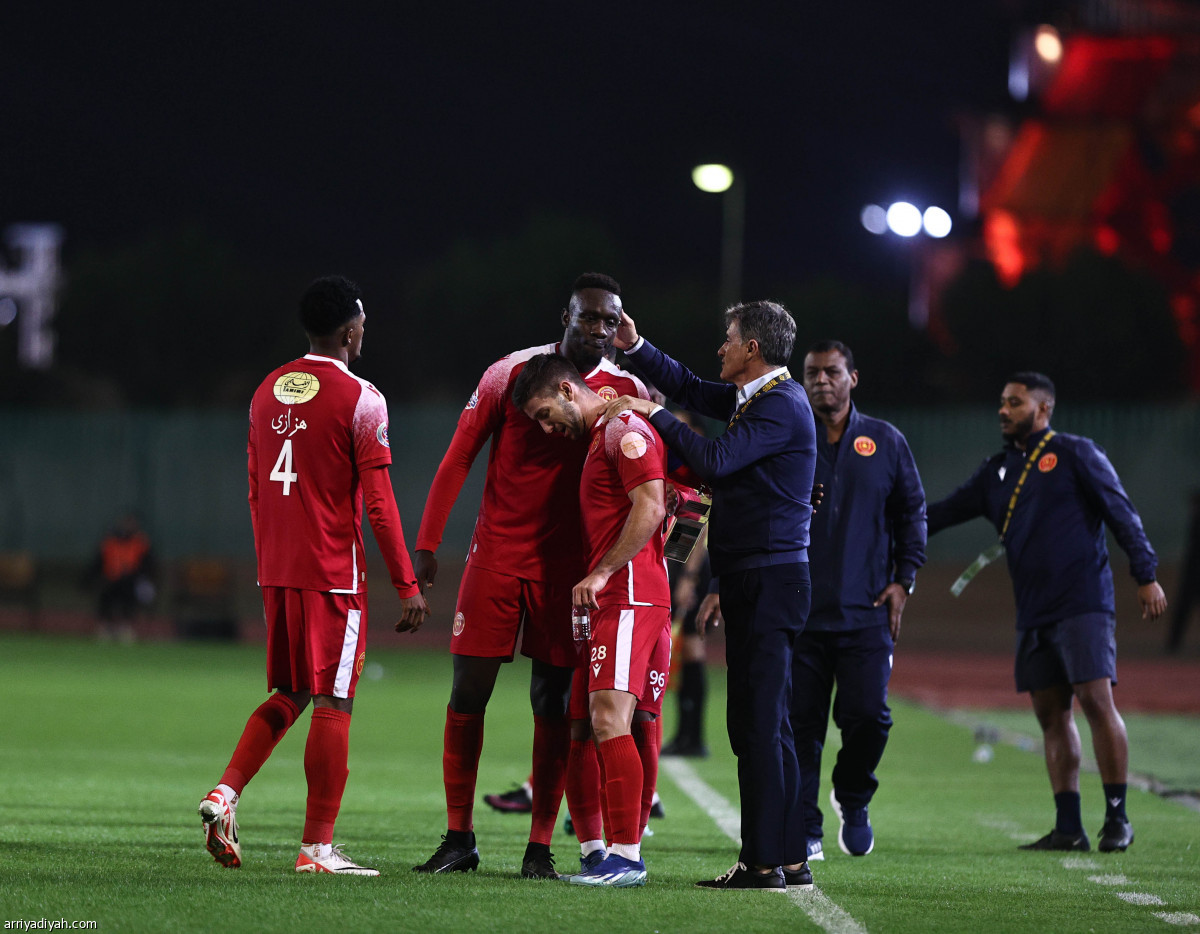 القادسية صدارة