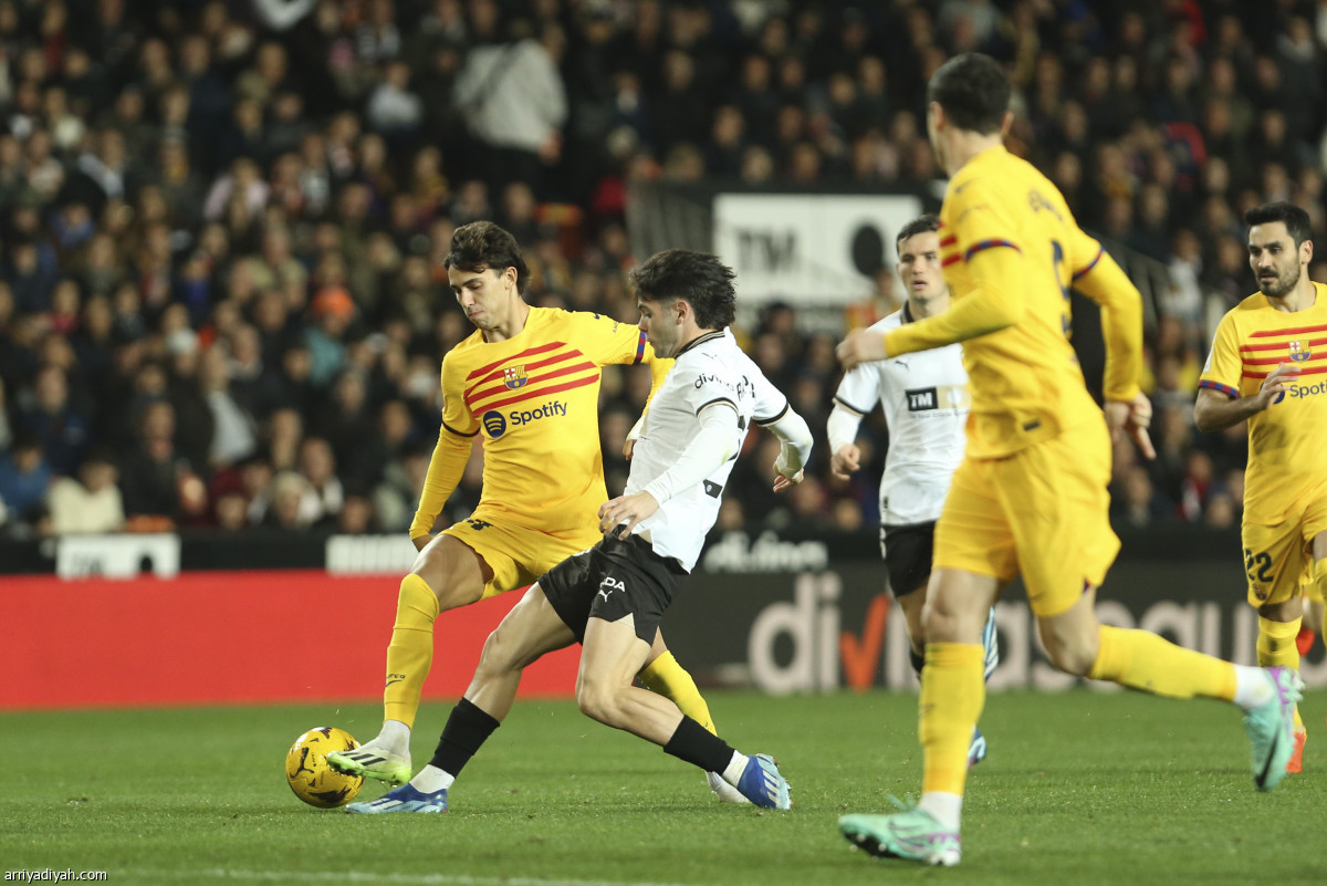 برشلونة يسقط