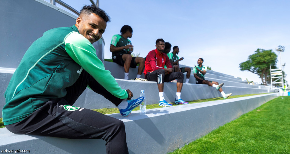 الأخضر.. جولة حرة.. والمولد يغادر